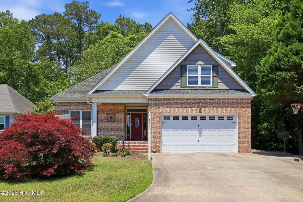 74 Hannah Drive, Chocowinity, NC 27817