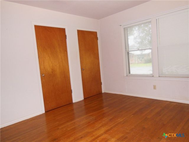 391 Oakcrest, New Braunfels, TX 78130