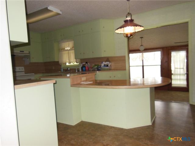 391 Oakcrest, New Braunfels, TX 78130