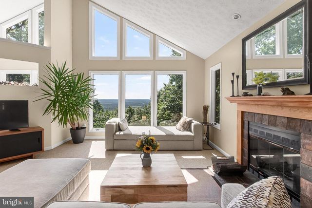2090 PAINTER CT, Haymarket, VA 20169