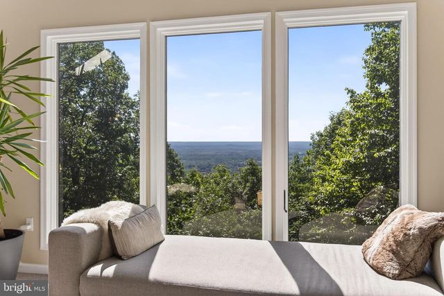 2090 PAINTER CT, Haymarket, VA 20169