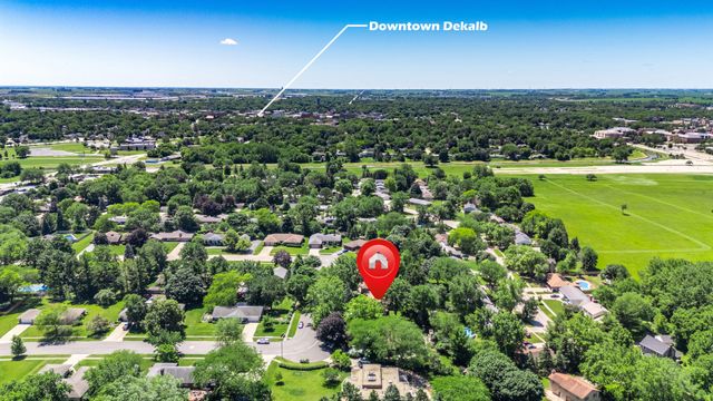 1311 Azalea Lane, Dekalb, IL 60115