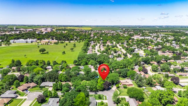 1311 Azalea Lane, Dekalb, IL 60115