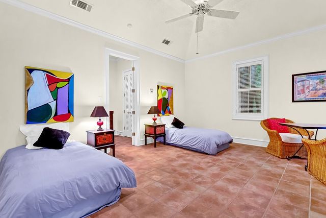 1355 Hideaway Lane W, Hideaway, TX 75771