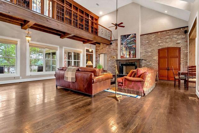 1355 Hideaway Lane W, Hideaway, TX 75771