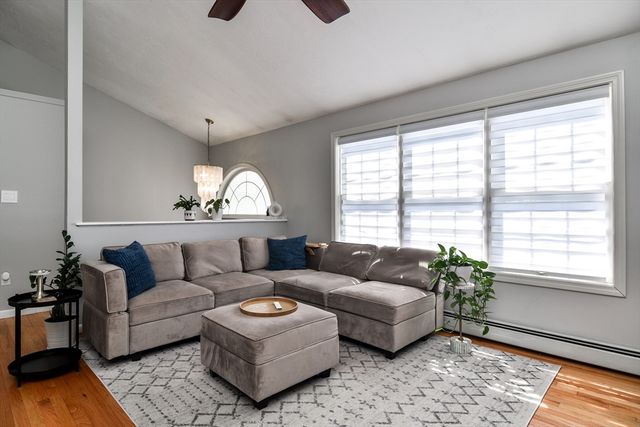 34 Oran Street, Worcester, MA 01605