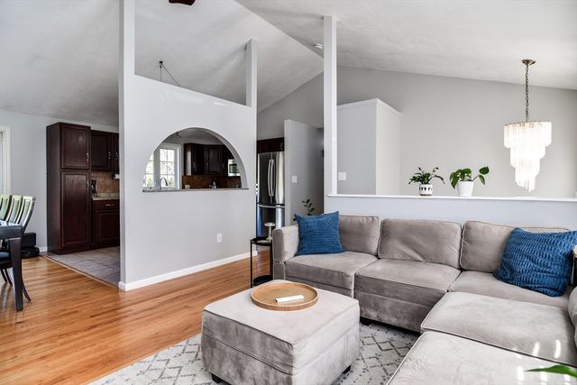 34 Oran Street, Worcester, MA 01605