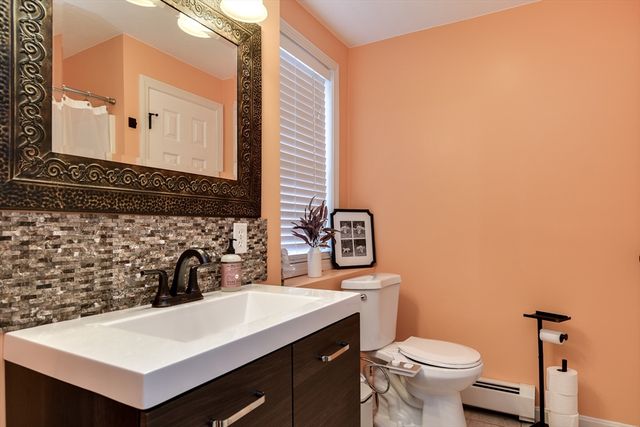 34 Oran Street, Worcester, MA 01605