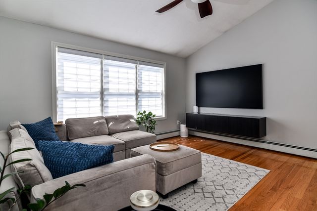 34 Oran Street, Worcester, MA 01605