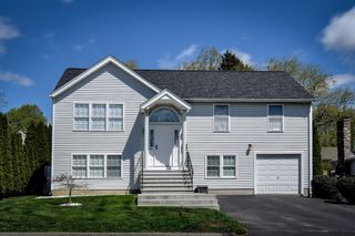 34 Oran Street, Worcester, MA 01605