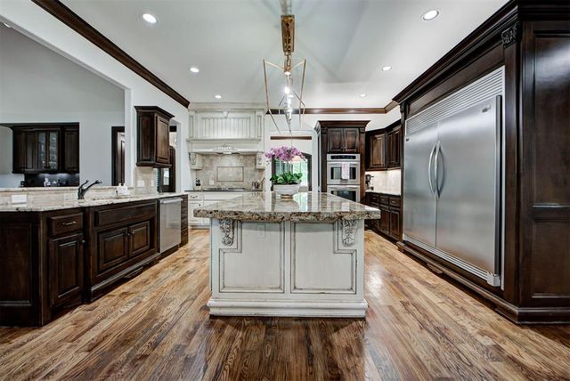 6716 Oak View Road, Edmond, OK 73025