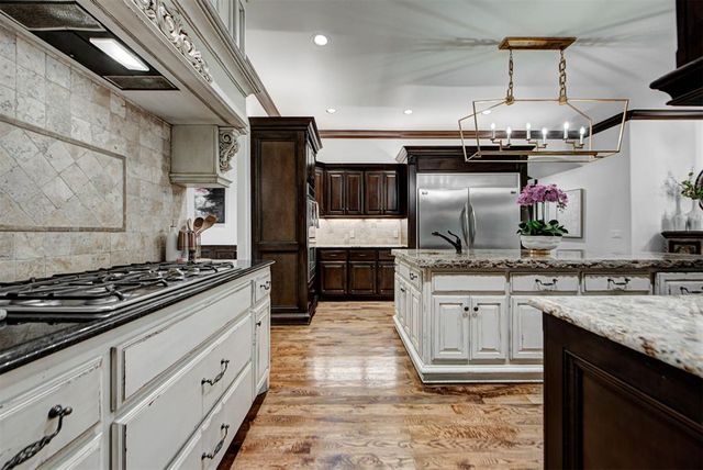 6716 Oak View Road, Edmond, OK 73025