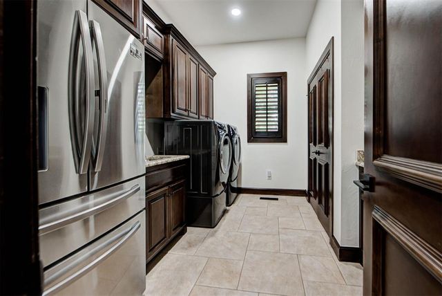 6716 Oak View Road, Edmond, OK 73025
