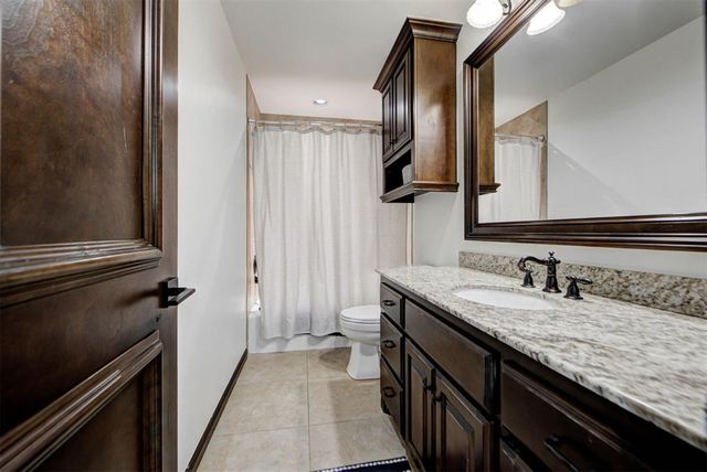 6716 Oak View Road, Edmond, OK 73025
