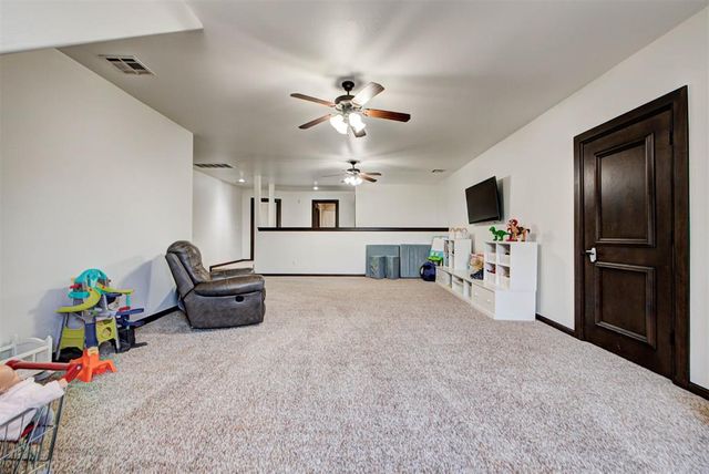6716 Oak View Road, Edmond, OK 73025