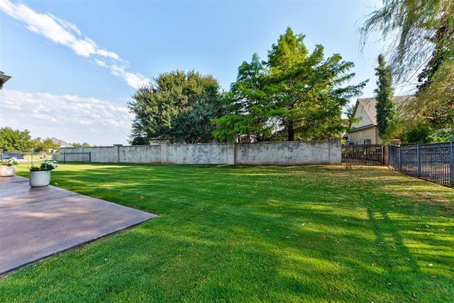 6716 Oak View Road, Edmond, OK 73025