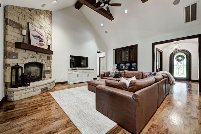 6716 Oak View Road, Edmond, OK 73025