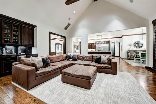 6716 Oak View Road, Edmond, OK 73025