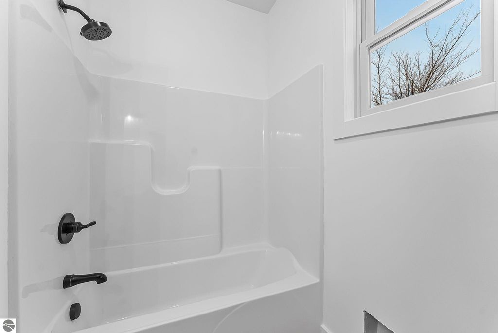 Image 15 of property listing at 1393 Killdeer Lane, Kingsley, MI 49649