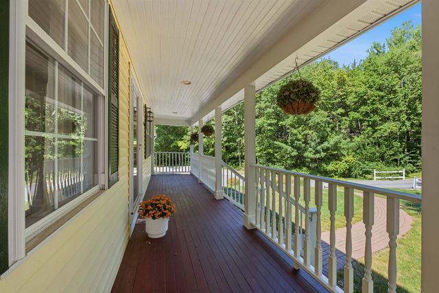 125 Walnut Hill Road, Derry, NH 03038