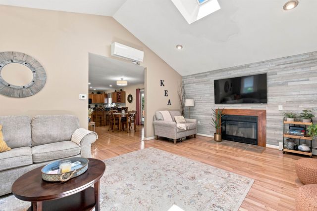 125 Walnut Hill Road, Derry, NH 03038