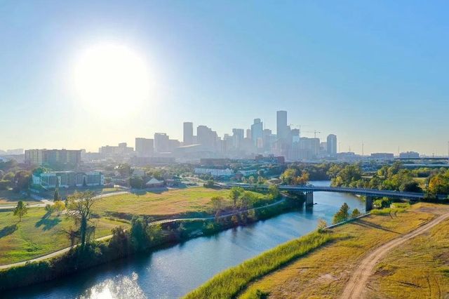 4701 Market Street, Houston, TX 77020