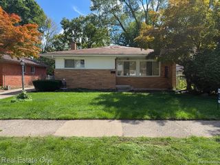 7540 August Avenue, Westland, MI 48185