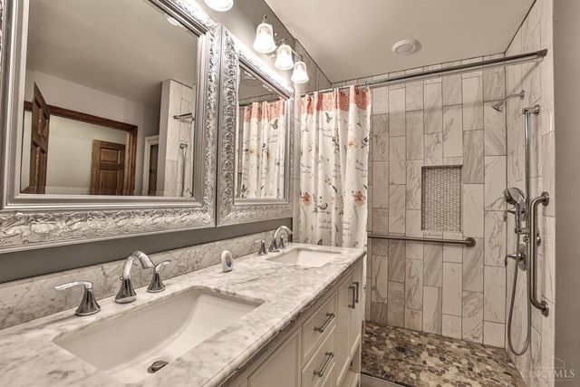 30 Stablegate Court, Fairfield, OH 45014