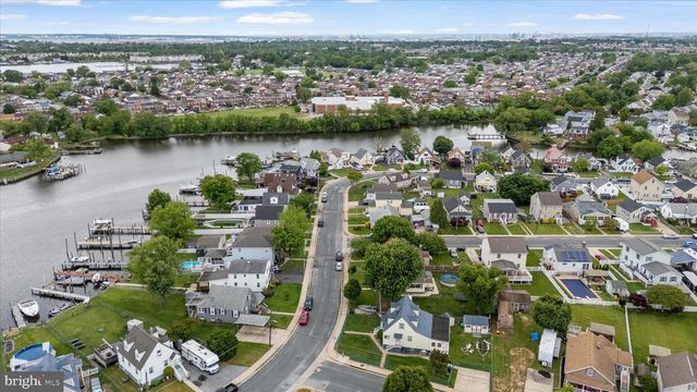 402 BAYSIDE DR, Baltimore, MD 21222
