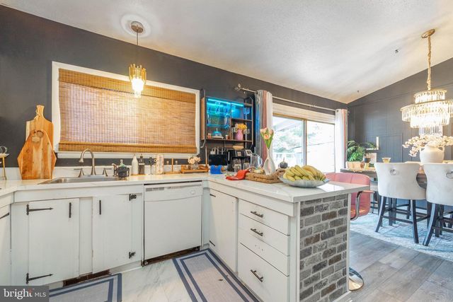 8334 SCOTTS LEVEL, Pikesville, MD 21208