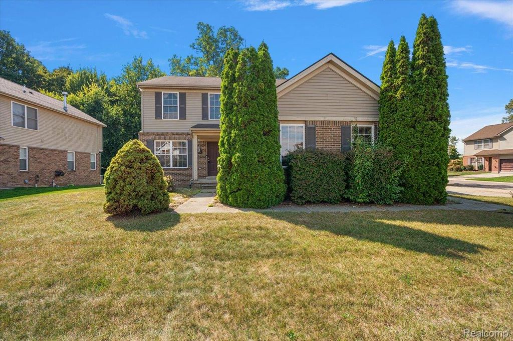 13042 Cumberland Court, Van Buren Charter Township, MI 48111