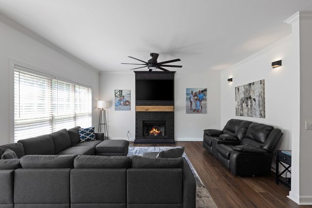 812 Lynn Dr, Goodlettsville, TN 37072