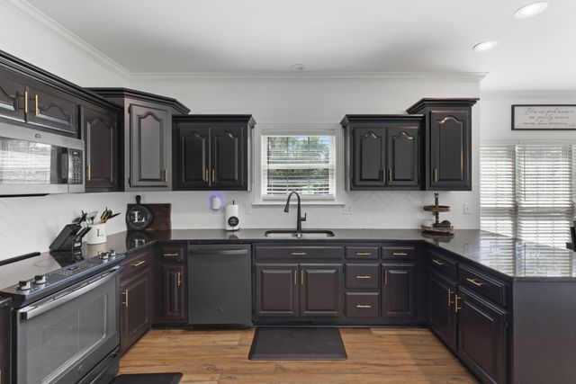 812 Lynn Dr, Goodlettsville, TN 37072