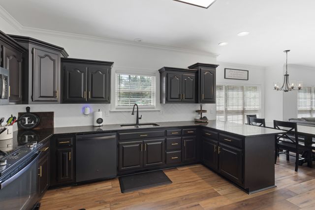 812 Lynn Dr, Goodlettsville, TN 37072