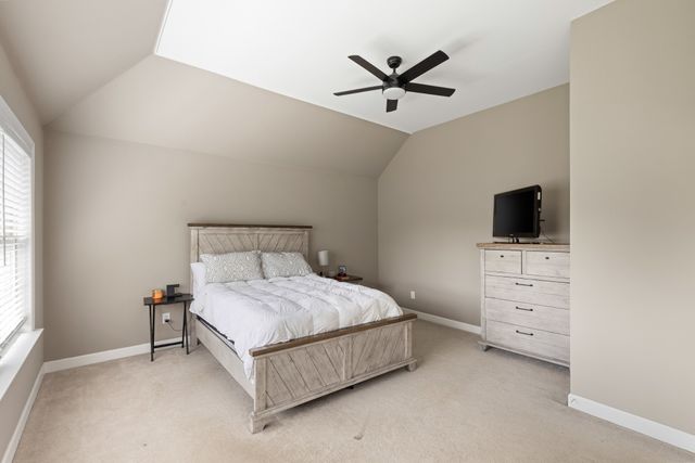 812 Lynn Dr, Goodlettsville, TN 37072