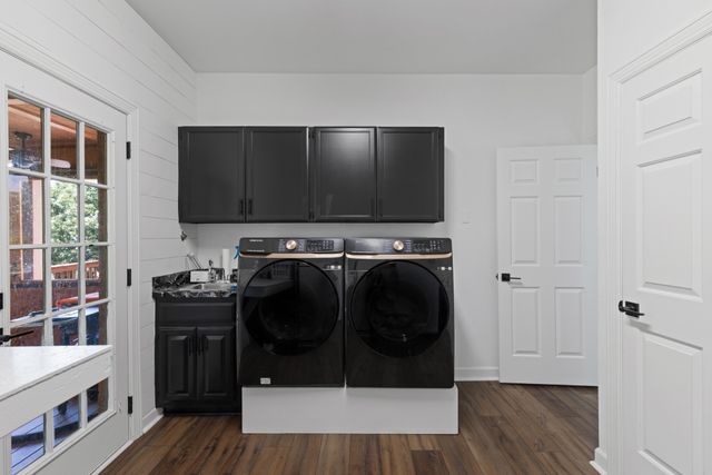 812 Lynn Dr, Goodlettsville, TN 37072