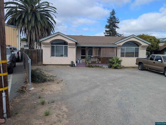 4970 Blum Rd, Martinez, CA 94553