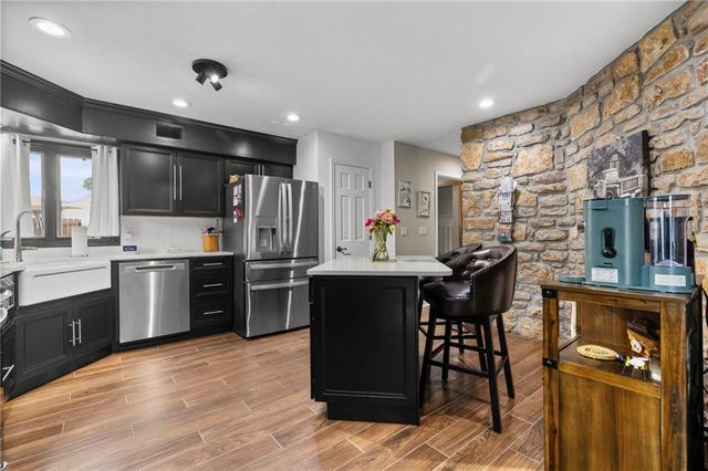 32435 W 91st Street, De Soto, KS 66018