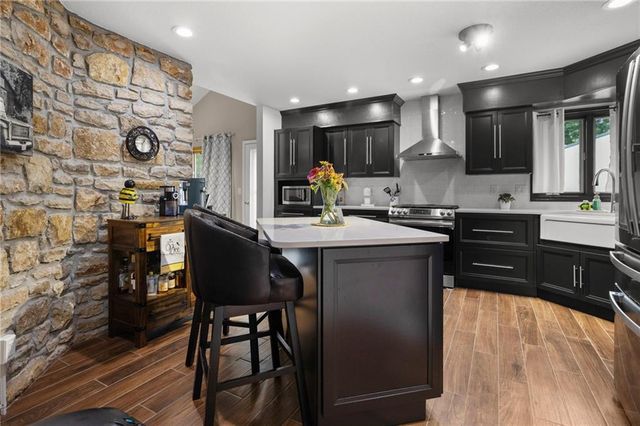32435 W 91st Street, De Soto, KS 66018