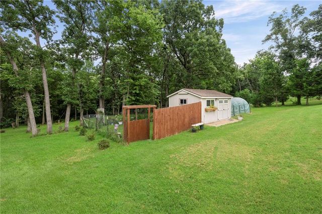 32435 W 91st Street, De Soto, KS 66018