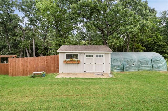 32435 W 91st Street, De Soto, KS 66018