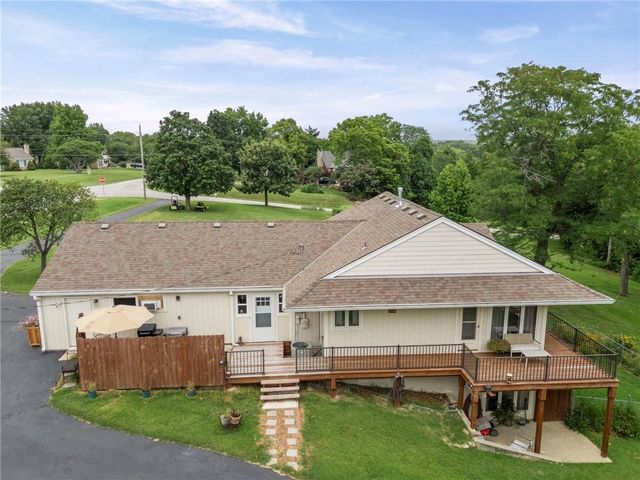 32435 W 91st Street, De Soto, KS 66018