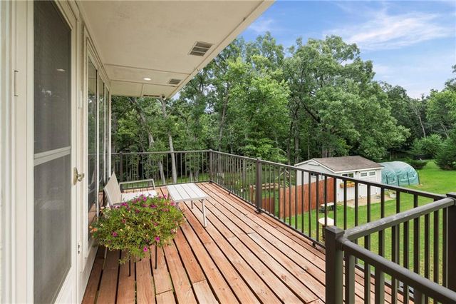 32435 W 91st Street, De Soto, KS 66018