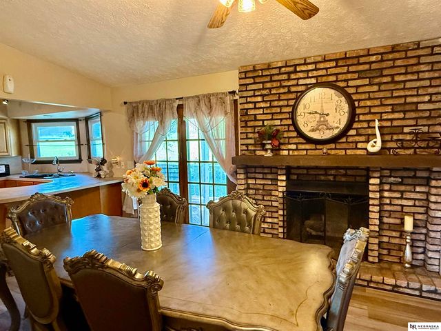 5906 N 110th Circle, Omaha, NE 68164