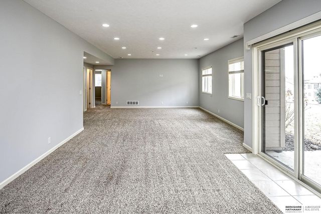 17013 Corby Street, Omaha, NE 68116