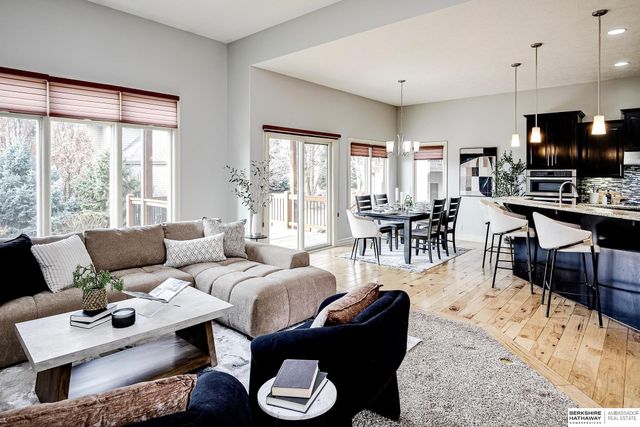 17013 Corby Street, Omaha, NE 68116