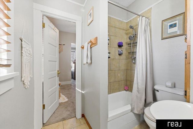 2555 Avenue C Avenue, Council Bluffs, IA 51501