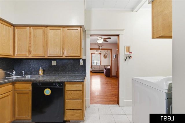 2555 Avenue C Avenue, Council Bluffs, IA 51501