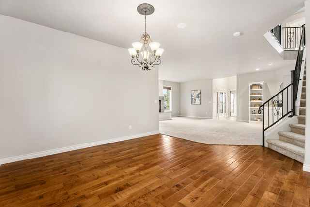 10160 Juniper Glen Circle, Redmond, OR 97756