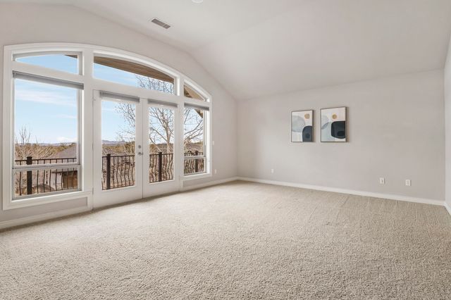 10160 Juniper Glen Circle, Redmond, OR 97756